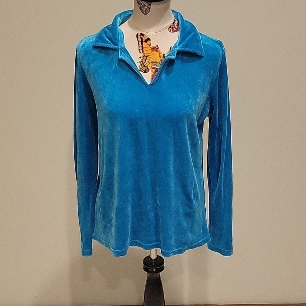 Ny & Co v-neck velour top. Beautiful teal color. 70s 80s 90s size large